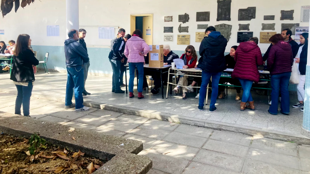 Uruguayenses: casi el 65% a las 16.30