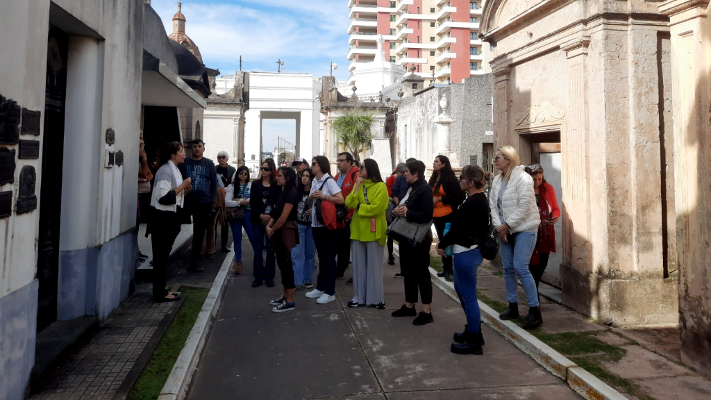 Recorrida por el cementerio