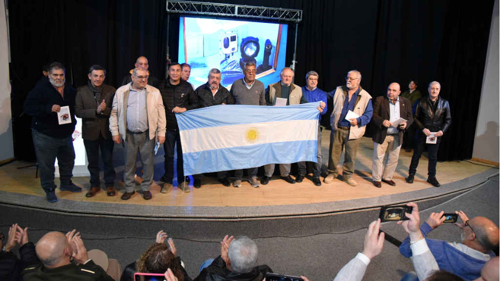 Veteranos de guerra de la provincia participaron de la presentación del libro 