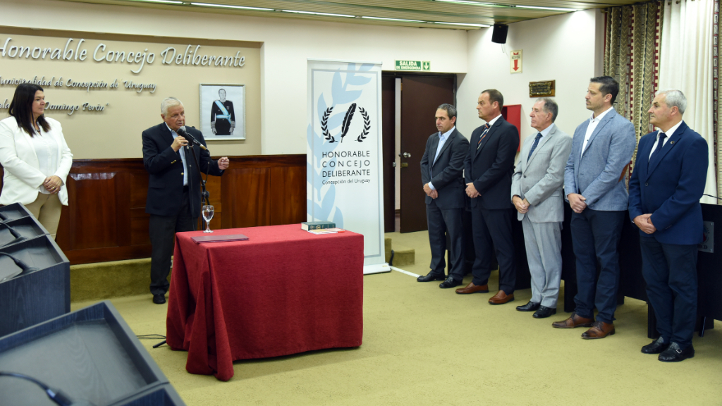 Juraron secretarios en el gabinete municipal