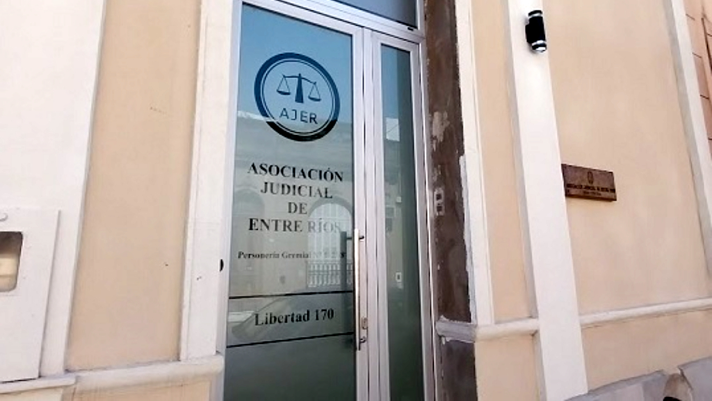 Judiciales entrerrianos en estado de alerta contra la inconstitucionalidad del DNU