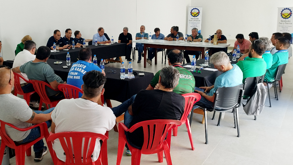 La CGT de Entre Ríos exige a los legisladores que definan si avalan o no al DNU