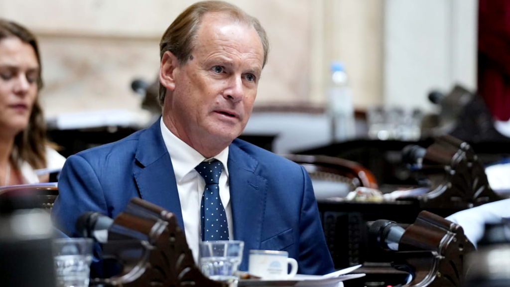 “Esta ley es perjudicial para Argentina y los ciudadanos”