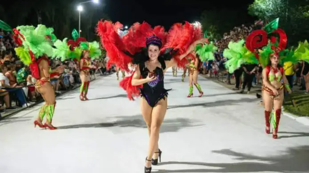 Caseros palpita la última noche de carnaval 