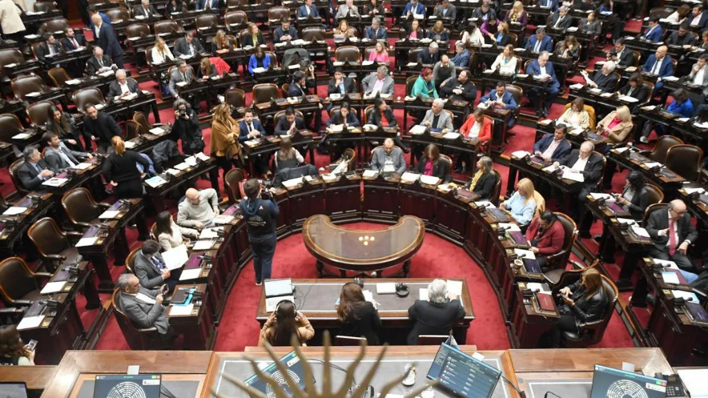 Diputados y Senadores anularon sus aumentos