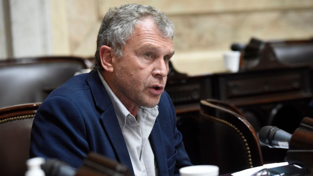 Galimberti denunció penalmente a Milei