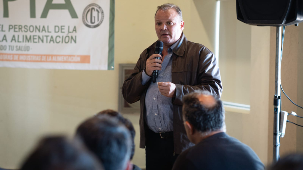 “En la CGT estamos indignados con el voto de Kueider”