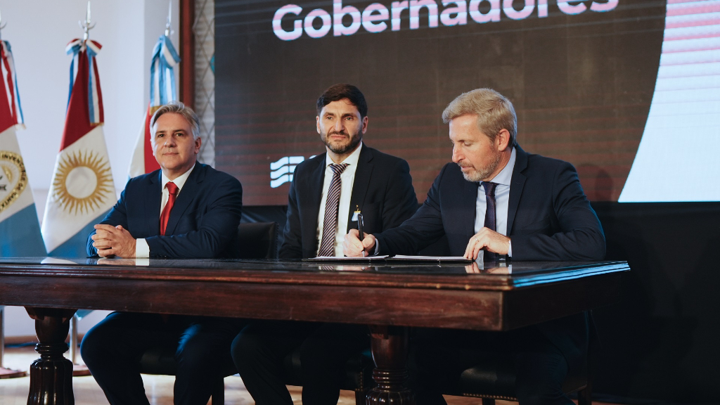 Frigerio, Pullaro y Llaryora siguen amagando con ir a la Corte por el reclamo de las Cajas