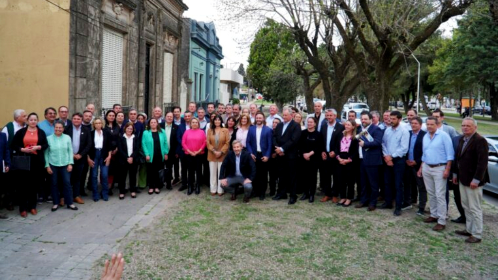 Frigerio pedirá a Nación postergar el inicio de la normativa contra los Municipios por las tasas