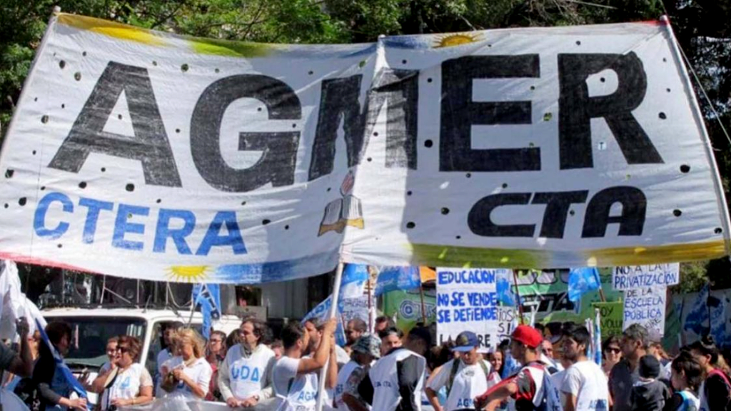 El conflicto docente agrega el capítulo de la comunicación electrónica 