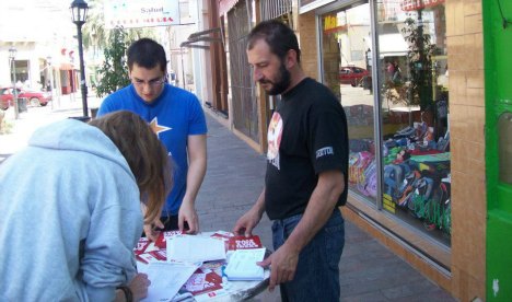 El PS salió a buscar firmas contra la reforma Constitucional que nadie anunció