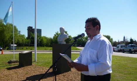 Acto en recuerdo a Néstor Kirchner en Concepción del Uruguay, Entre Ríos | Imagen: Valodia Nichajew