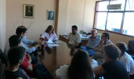 Díaz recibió a un grupo de artesanos del Mercado