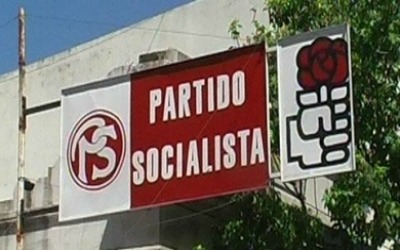 El PS cierra el año con una guitarreada