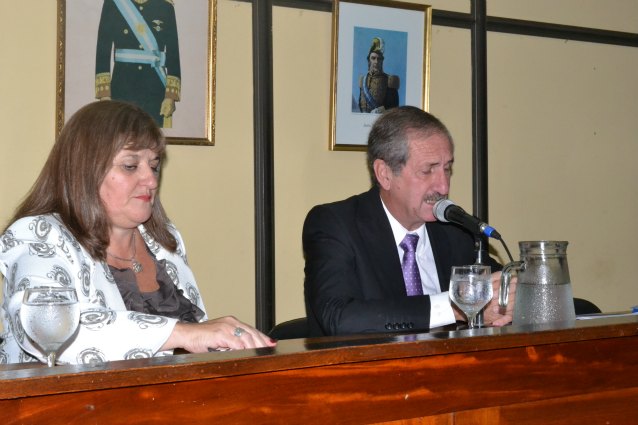 Schepens anunció el arreglo de unas 1500 calles de tierra y bacheos para las asfaltadas