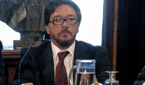 Los candidatos del oficialismo serán elegidos entre CFK y Urribarri, dijo Guastavino