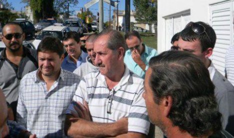 Schepens, cara a cara, con los manifestantes del caso Wetzel