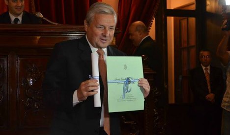 Lauritto recibió su diploma de diputado