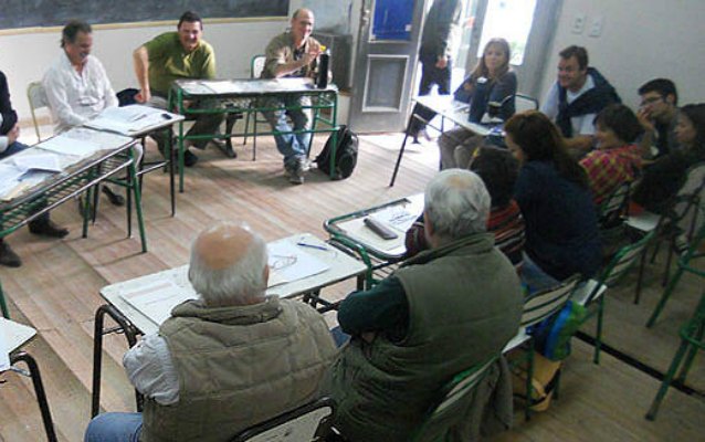 El FAU uruguayense en movimiento: comenzó a discutir su programa de gobierno