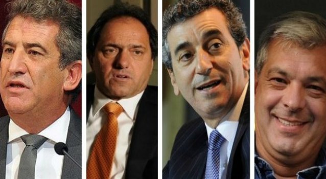 Scioli posó para Clarín y Urribarri, Randazzo y Domínguez lo cruzaron por desleal