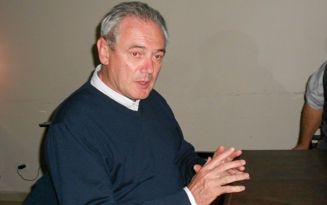 Cruje el FAU: Benedetti acordó con el PRO