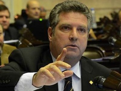 Proponen nueva ley de subrogancias