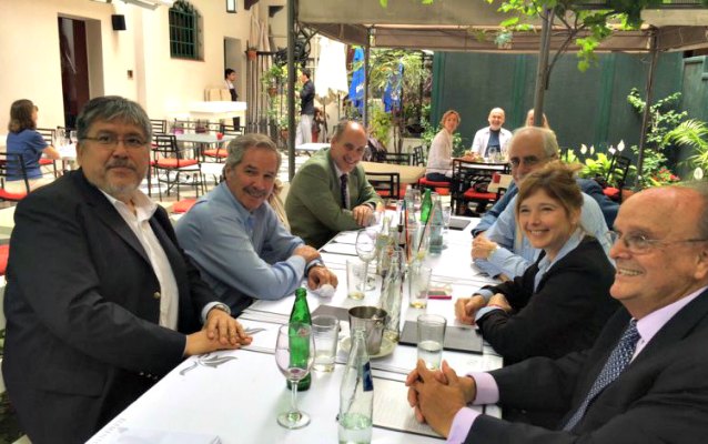 A cinco días del balotaje, el sciolismo y el masismo se mostraron juntos