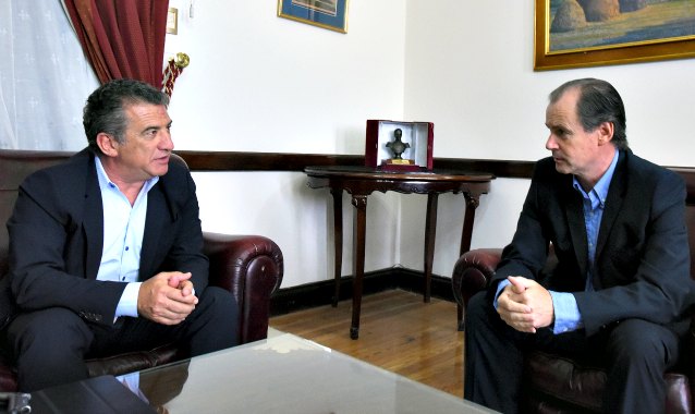 Mientras la oposición busca dividir al oficialismo, Bordet se reunió con Urribarri