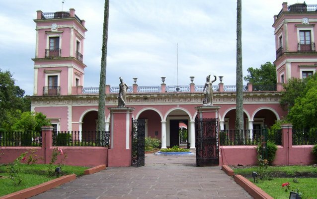 Los despidos de Macri llegaron a Concepción y comenzaron por el Palacio San José