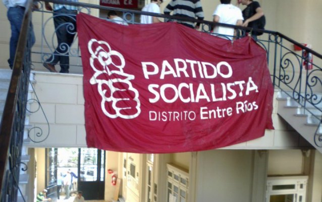 El PS toma para si el relato macrista de “la herencia recibida”, pero igual le pega