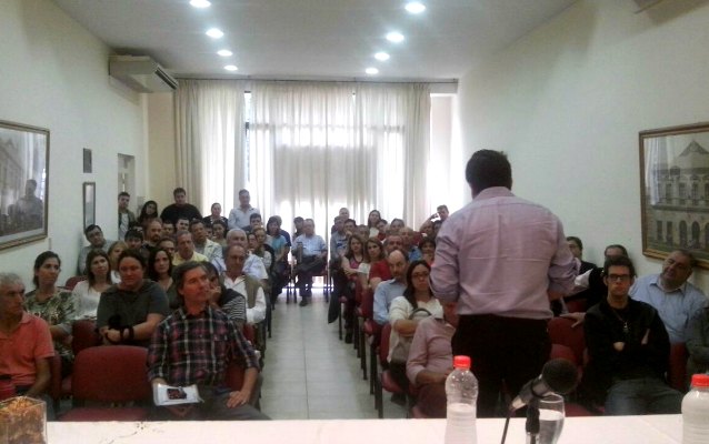 La UCR con charla de economista