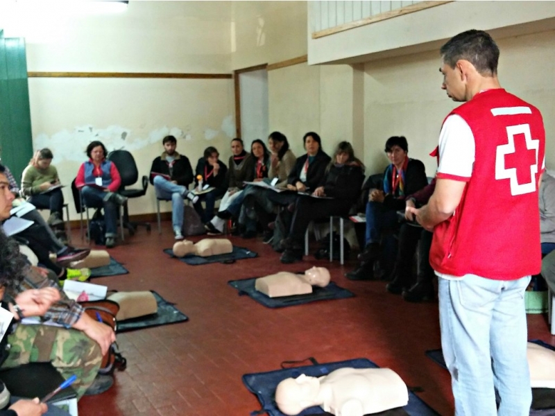 Cruz Roja brindó un curso de Primeros Auxilios y RCP al personal de El Palmar