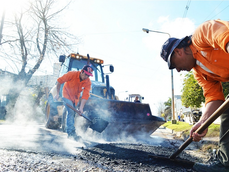 Restricción en calle Balbín por asfaltado