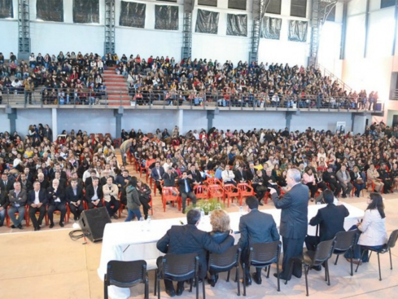 Multitudinaria presencia en el V Congreso de Educación