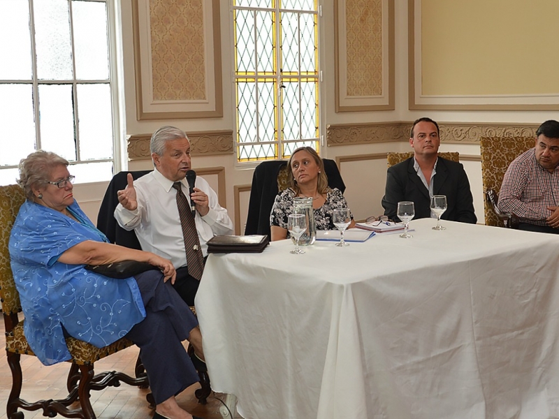 Violencia y Niñez: Municipio y COPNAF se reunieron para definir acciones