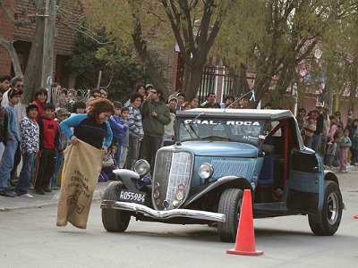 Carrera de autos antiguos este fin de semana