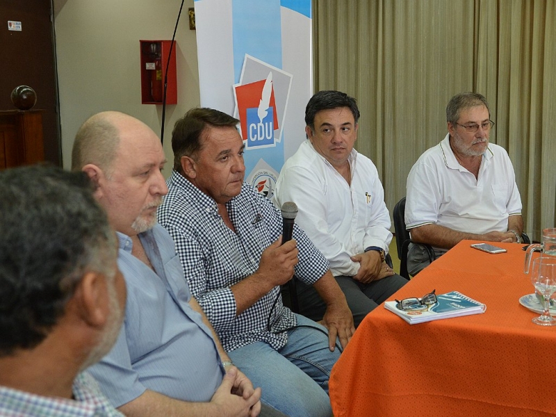 Canasta Navideña en supermercados locales
