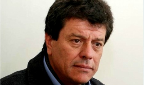Banalizar la dictadura: Saliva habla de 