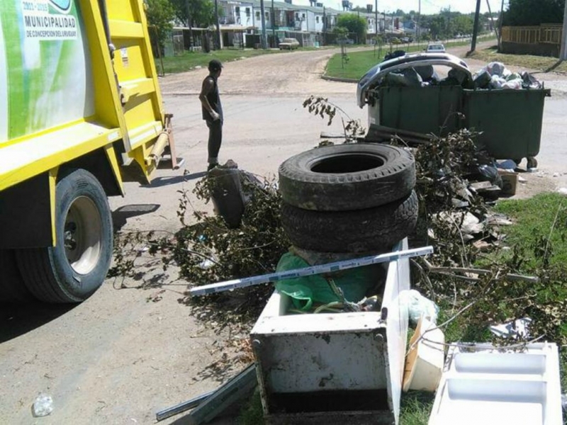 Servicios Comenzaron las multas por arrojo indebido de residuos
