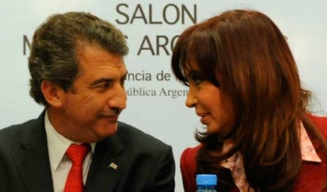 Urribarri viaja a EE.UU., México y Brasil con CFK